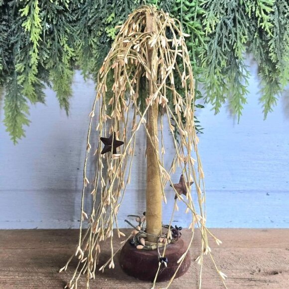 Primitive Weeping Willow Pip Berry Rusty Star Tree Figurine Farmhouse Decor - Picture 1 of 3